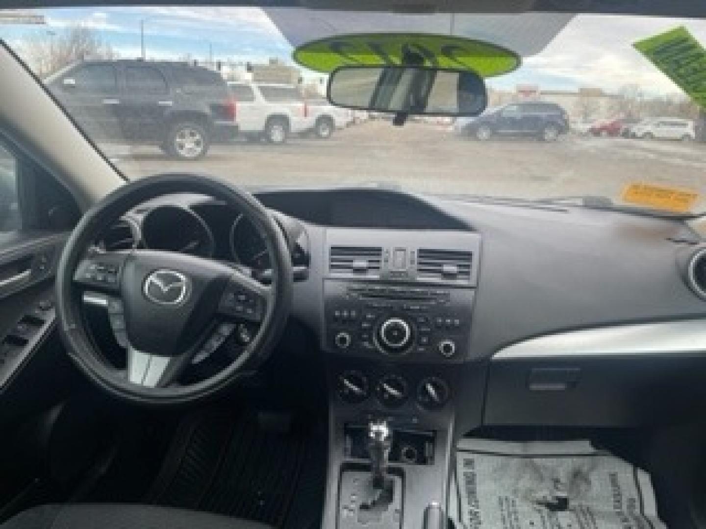 2012 MAZDA MAZDA3 I TOURING 5-DOOR (JM1BL1L76C1) with an 2.0L L4 DOHC 16V engine, located at 10890 W. Colfax Ave., Lakewood, CO, 80215, (303) 274-7692, 39.739914, -105.120132 - Photo#5